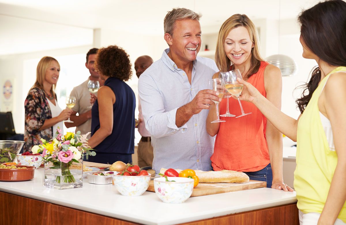 Boka Badstufolk er skrevet Knut Lerhol og Hallgrim Børhus Rogn.