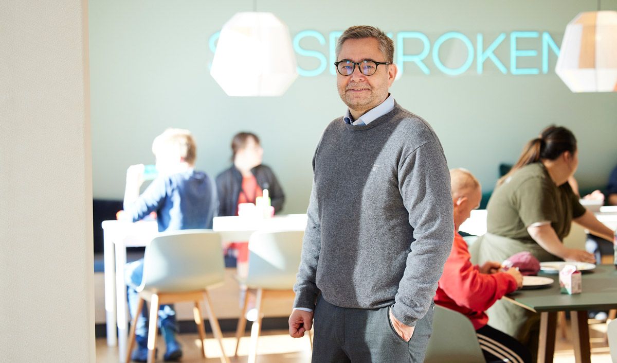 Boka Badstufolk er skrevet Knut Lerhol og Hallgrim Børhus Rogn.