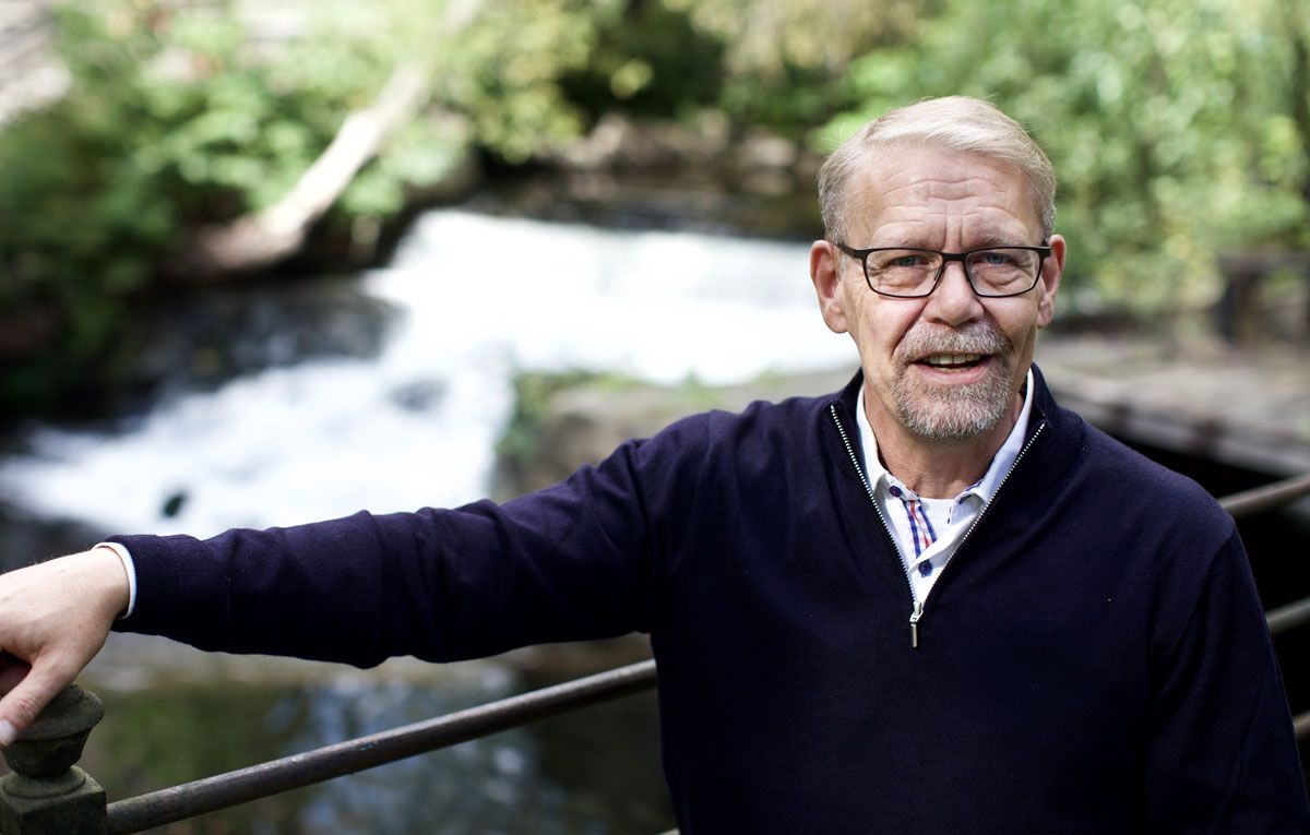 Boka Badstufolk er skrevet Knut Lerhol og Hallgrim Børhus Rogn.