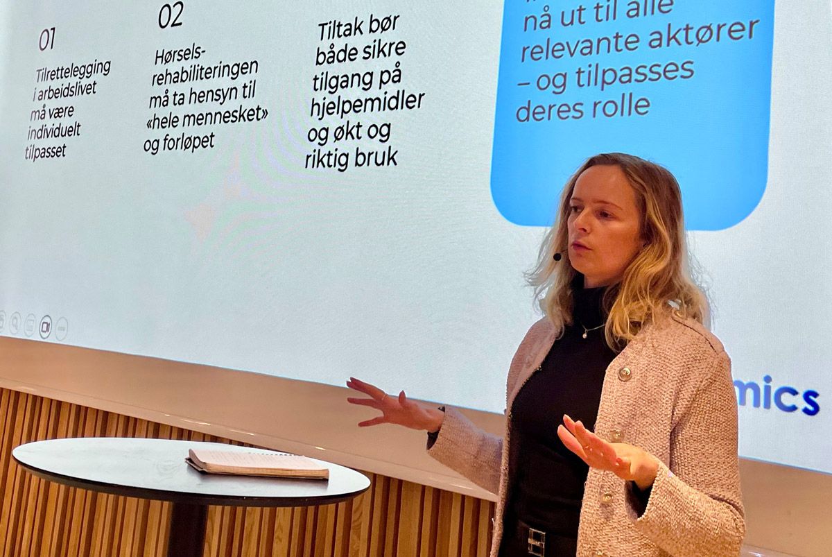 Boka Badstufolk er skrevet Knut Lerhol og Hallgrim Børhus Rogn.