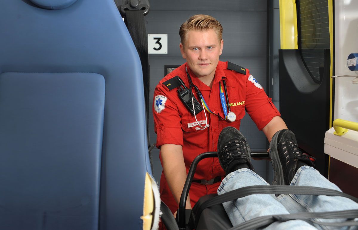 Boka Badstufolk er skrevet Knut Lerhol og Hallgrim Børhus Rogn.